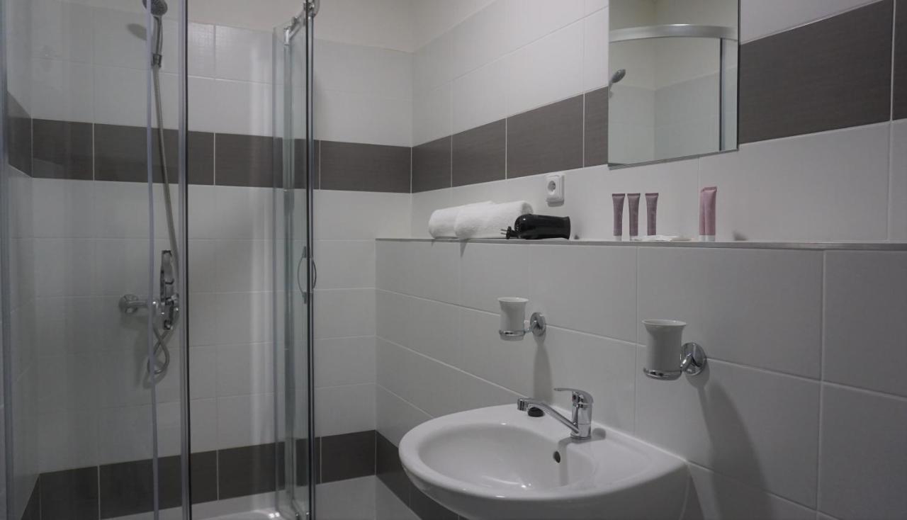 צ'סקה בודיוביצה Hotel Metropol Cb מראה חיצוני תמונה